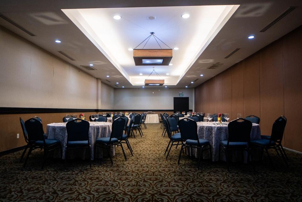 Colonial 4* Mexicali